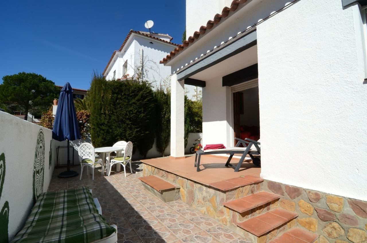 Avinguda Montgo Villa L' Escala Екстериор снимка